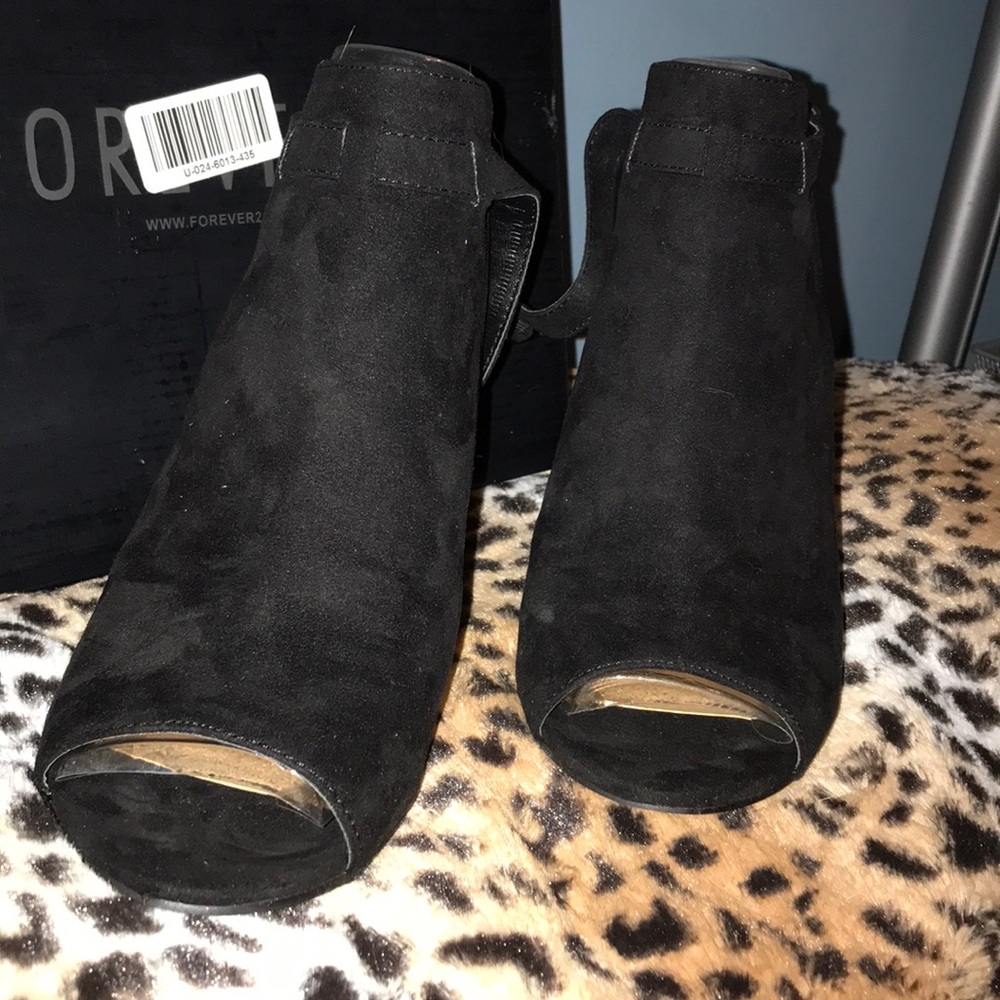 Brand New Forever 21 Valentine Wedged Heels